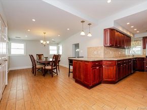 101 California Street, Long Beach NY 11561