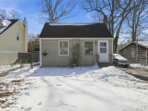 36 Woodlawn Avenue, Selden NY 11784