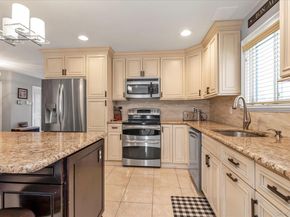 6 Cedar Drive E, Plainview NY 11803