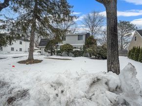 22 Meyer Lane, Medford NY 11763