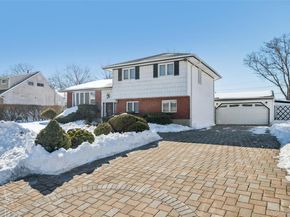 33 Fairlawn Lane, Centereach NY 11720