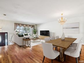 33 Fairlawn Lane, Centereach NY 11720