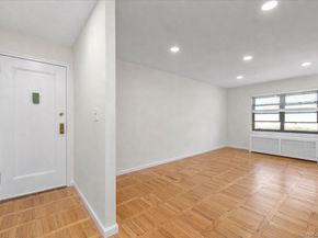 1197 E broadway K11, Hewlett NY 11557