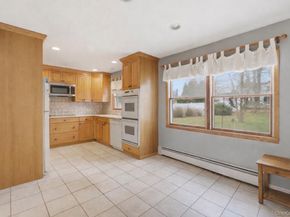25 Haskel Lane, Stony Brook NY 11790