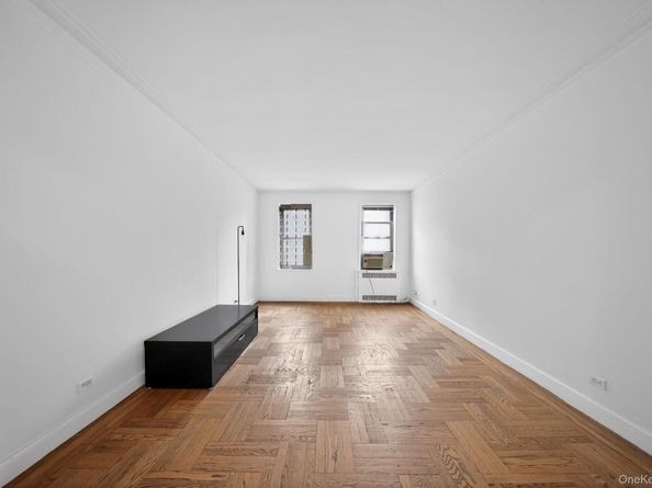 2190 Boston Road 4E, Bronx NY 10462