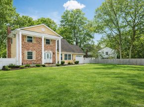 4 Rowe Street, Coram NY 11727