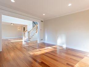 147 Eaton Lane, West Islip NY 11795