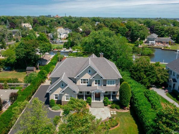 147 Eaton Lane, West Islip NY 11795