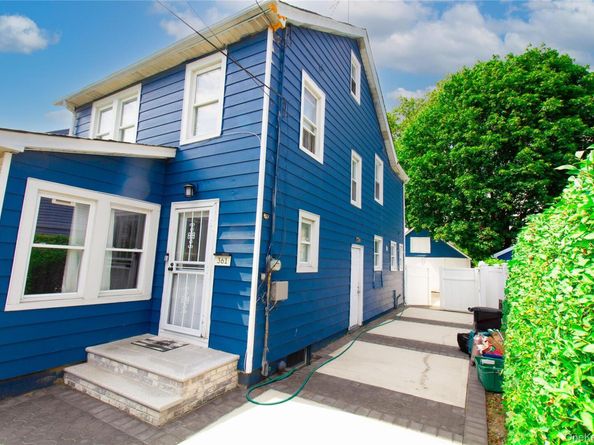 361 E Columbia Street, Hempstead NY 11550