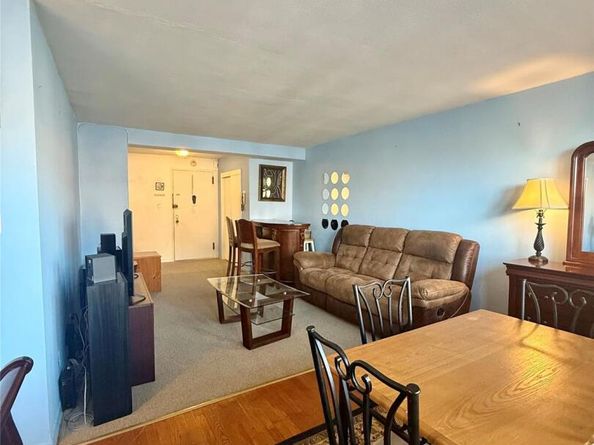 84-09 155th Avenue 2H, Howard Beach NY 11414