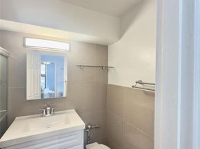 84-09 155th Avenue 2H, Howard Beach NY 11414