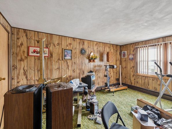 182 Evergreen Avenue, Brentwood NY 11717