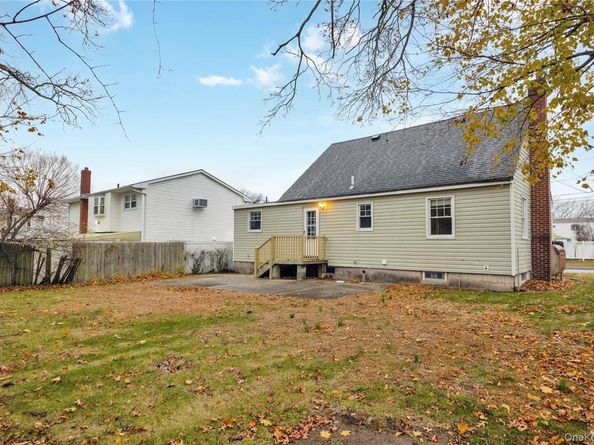 842 Brook Street, West Babylon NY 11704