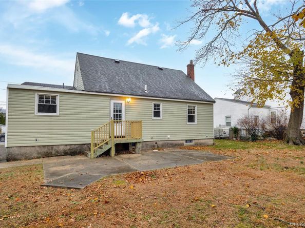 842 Brook Street, West Babylon NY 11704