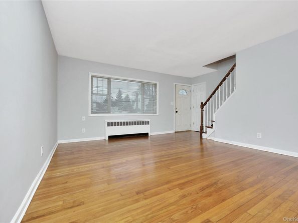 842 Brook Street, West Babylon NY 11704