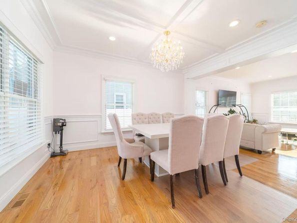 157 Evans Avenue, Albertson NY 11507