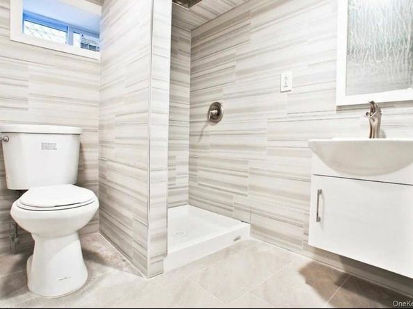 19456 114th Road, Saint Albans NY 11412