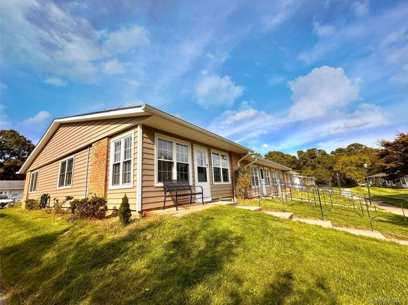 276 Berwick Court A, Ridge NY 11961