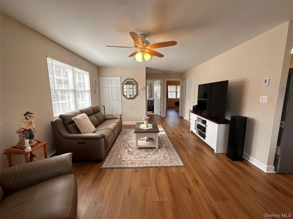 276 Berwick Court A, Ridge NY 11961