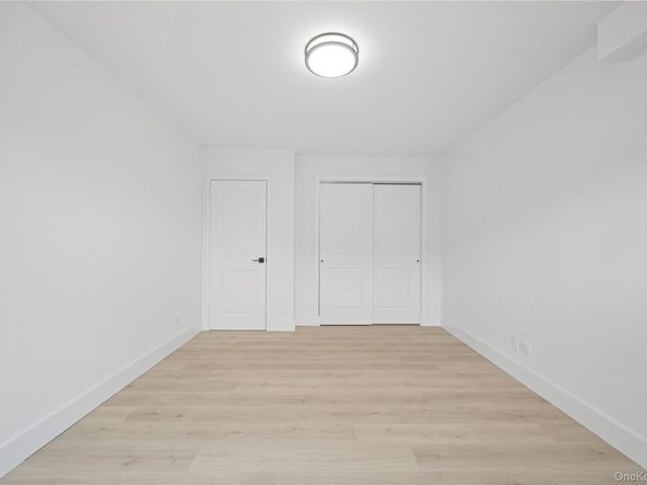 2550 Olinville Avenue 4F, Bronx NY 10467