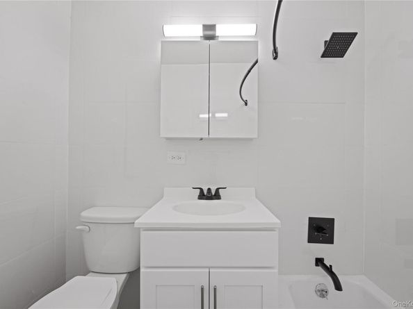 2550 Olinville Avenue 4F, Bronx NY 10467