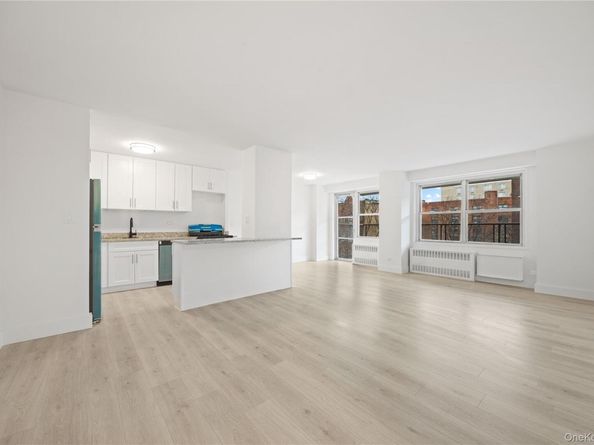 2550 Olinville Avenue 4F, Bronx NY 10467