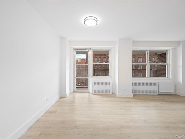 2550 Olinville Avenue 4F, Bronx NY 10467