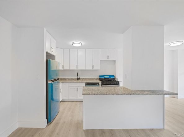 2550 Olinville Avenue 4F, Bronx NY 10467