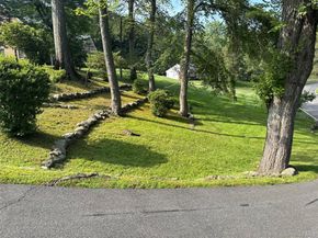 14 Aspen Way, Thornwood NY 10594