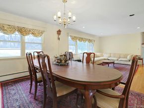 14 Aspen Way, Thornwood NY 10594