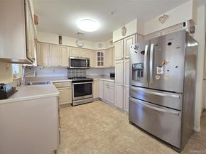 289 Cardiff Court B, Ridge NY 11961