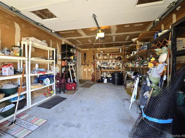 289 Cardiff Court B, Ridge NY 11961