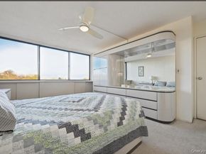 1 BAY CLUB Drive 6V, Bayside NY 11360