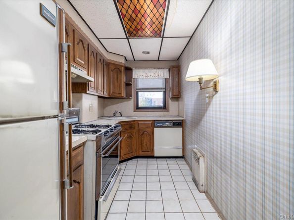 53-54 66th Street, Maspeth NY 11378