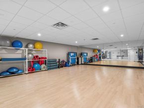 4 Martine Avenue 1011, White Plains NY 10606