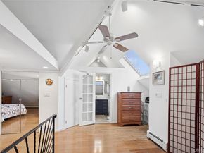 14 March Lane, Westbury NY 11590