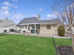 14 March Lane, Westbury NY 11590