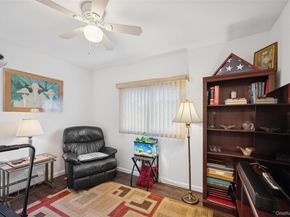 14 March Lane, Westbury NY 11590