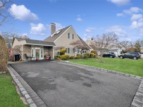 14 March Lane, Westbury NY 11590