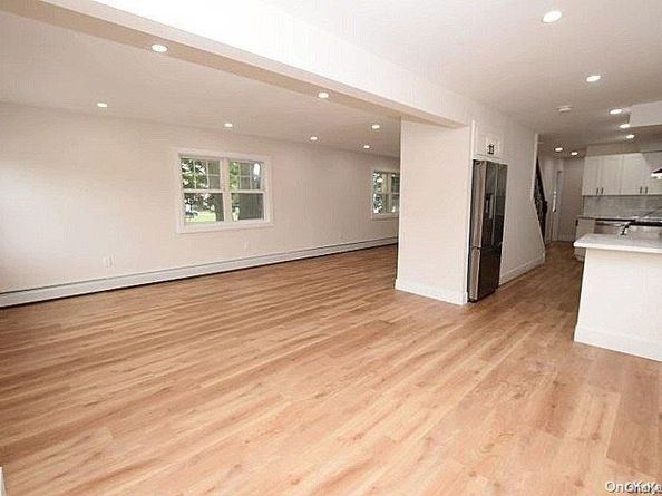 74 Davis Street, East Rockaway NY 11518