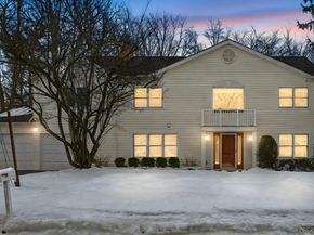 39 Lambert Lane, New Rochelle NY 10804