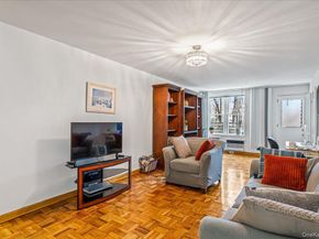 65-15 Alderton Street 2C, Rego Park NY 11374