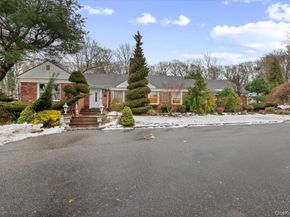 33 Fleets Cove Road, Huntington NY 11743