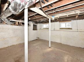 115 N Bergen Place, Freeport NY 11520