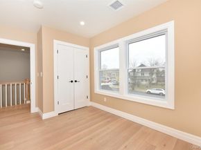 115 N Bergen Place, Freeport NY 11520