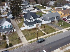 115 N Bergen Place, Freeport NY 11520