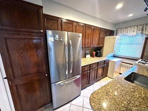 251-19 61st Avenue 19A, Little Neck NY 11362