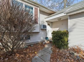 3 Allegheny Drive W, Farmingville NY 11738