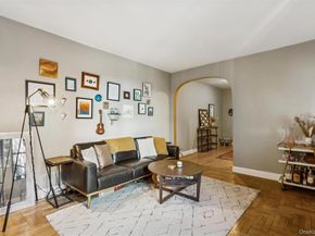 12 Hempstead Avenue 3N, Rockville Centre NY 11570