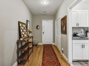 12 Hempstead Avenue 3N, Rockville Centre NY 11570